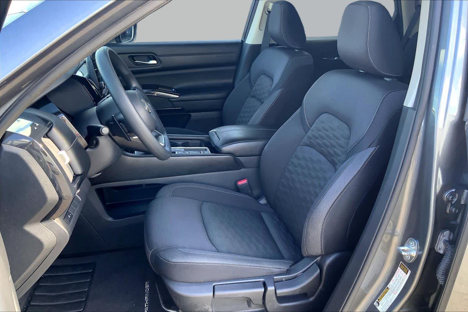 Used 2022 Gun Metallic Nissan S image 8