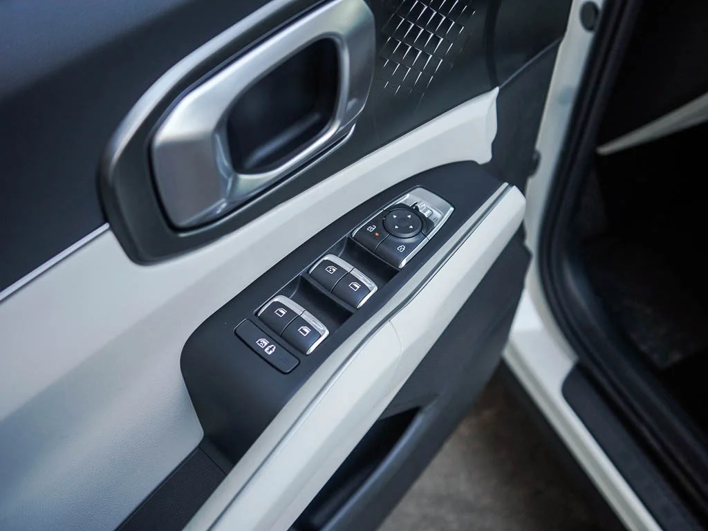 New 2026 Steel Gray Kia EX AWD image 19