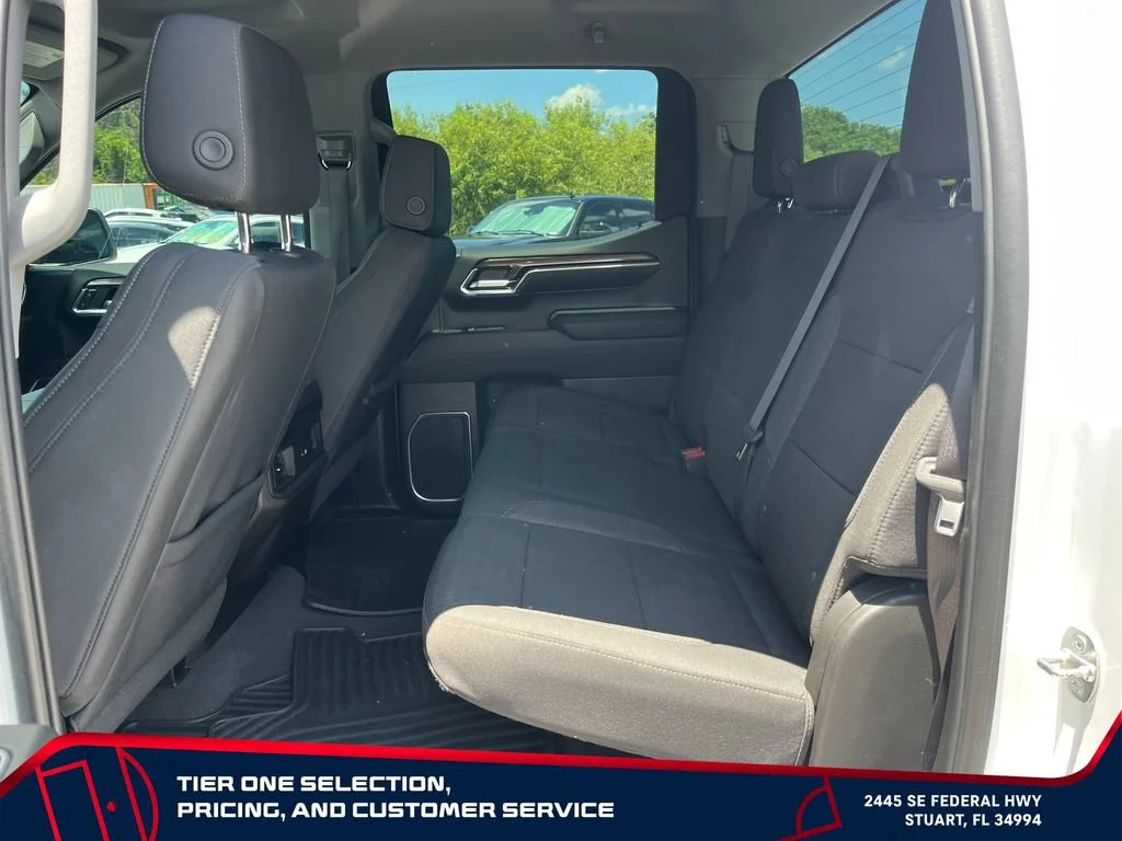 Used 2024 Summit White Chevrolet RST image 11