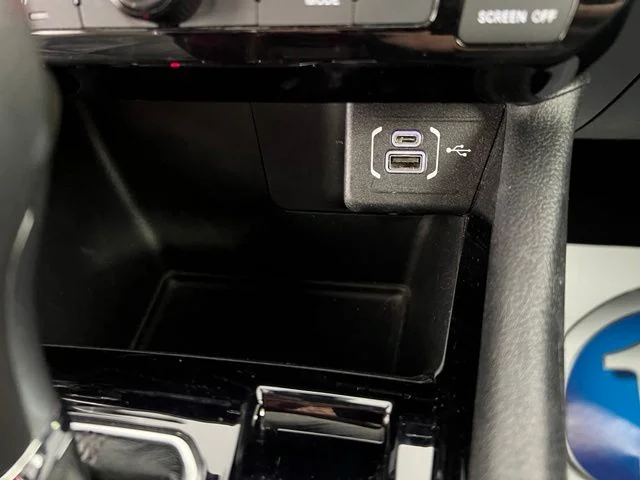 Used 2025 Blue Jeep Limited image 25