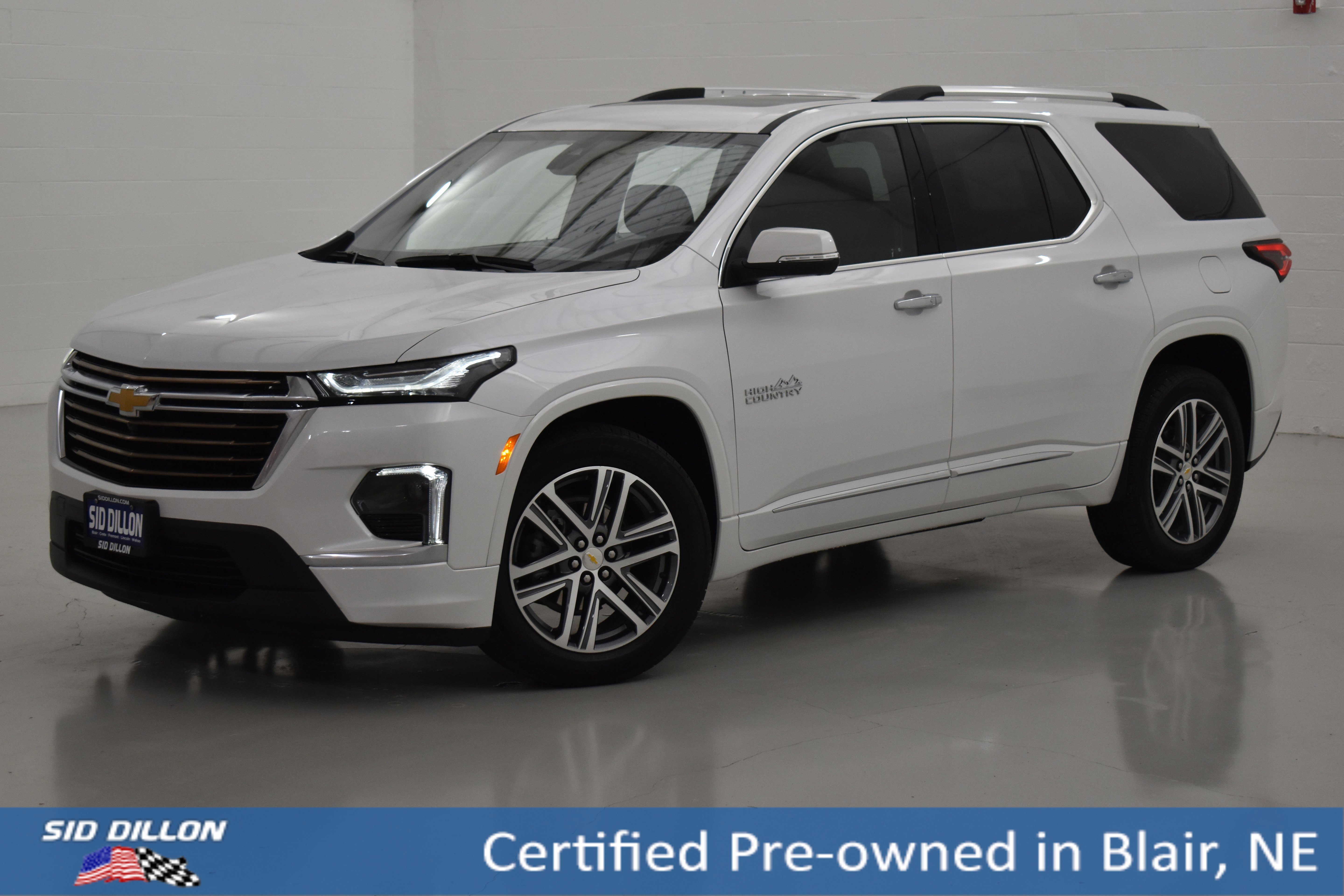 2022 Chevrolet Traverse AWD High Country's photo