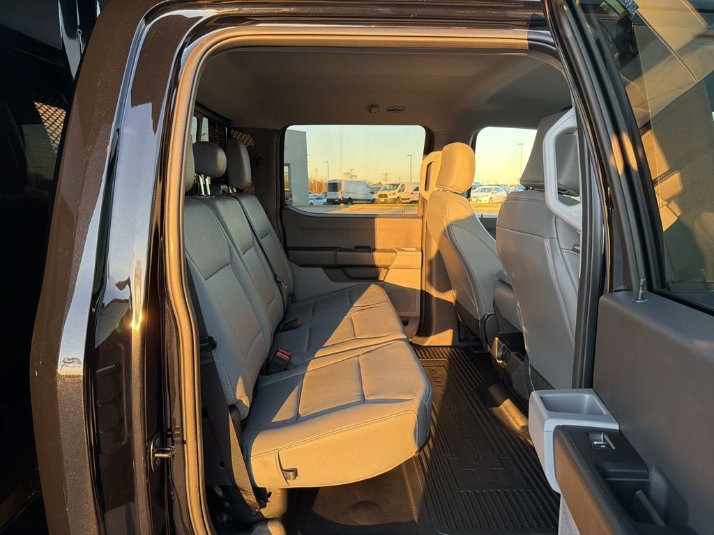 2026 Ford F-350 Super Duty Chassis Cab XL - Photo 19