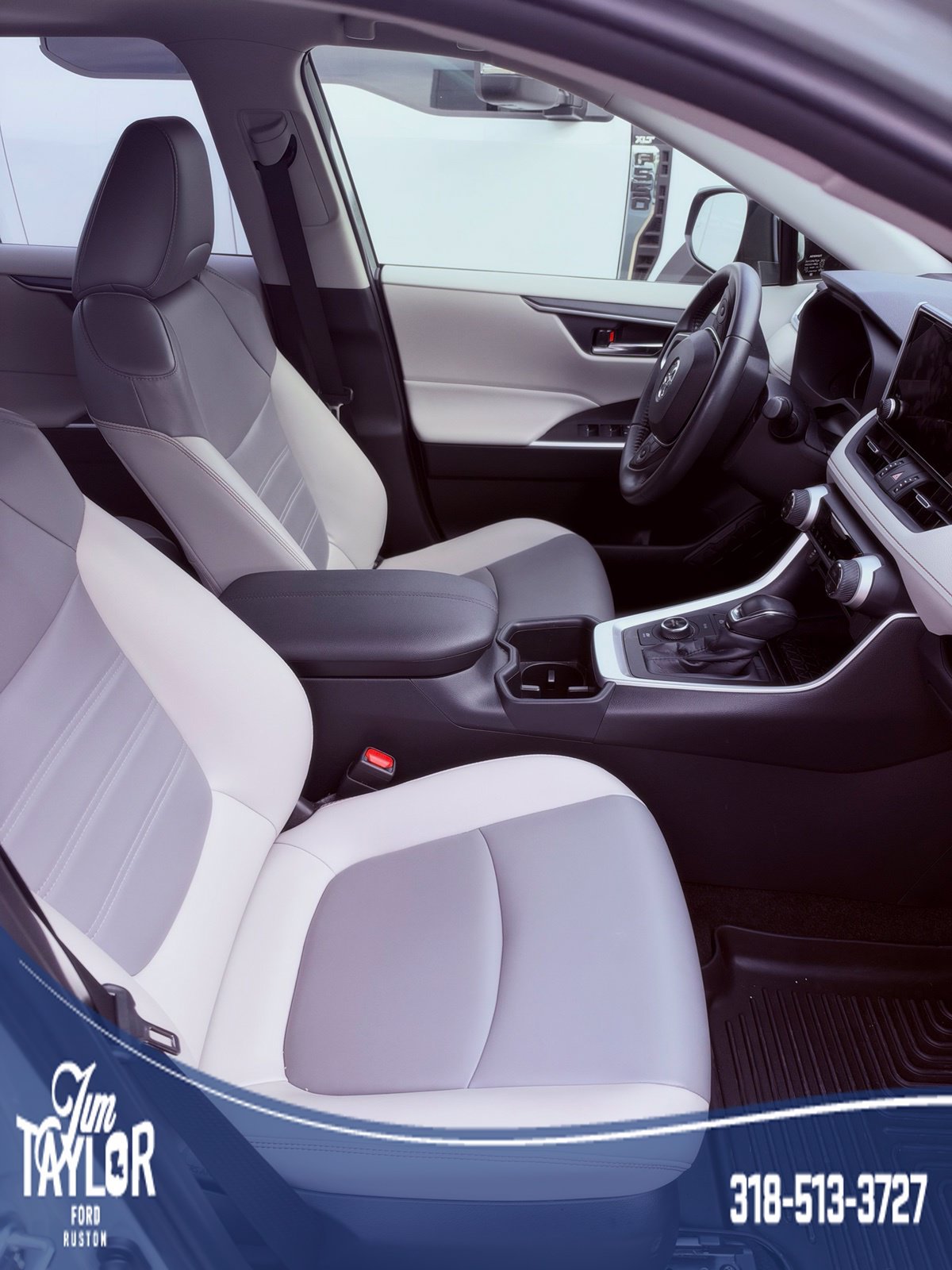 Used 2023 Green Toyota XLE Premium image 2