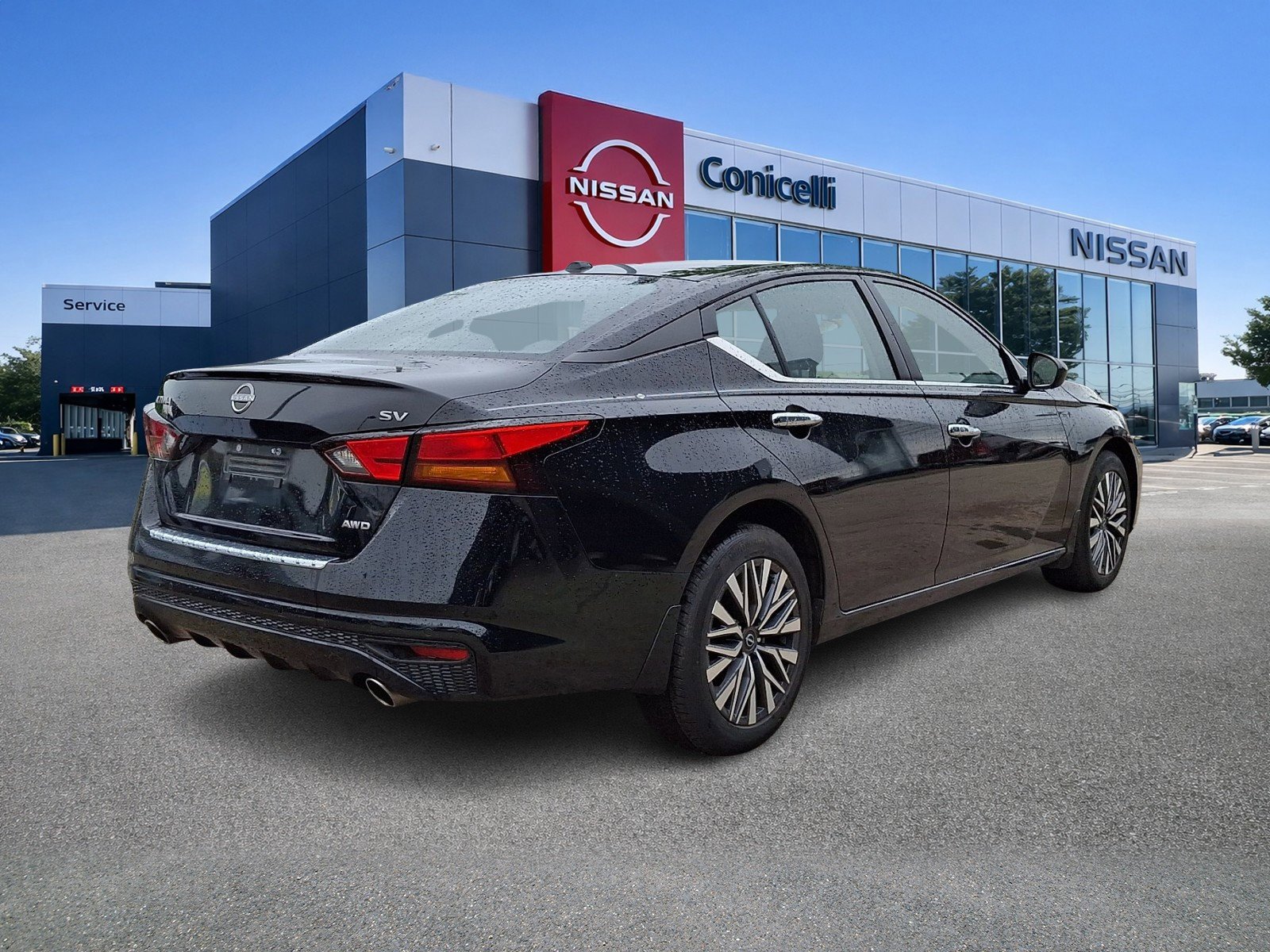 Used 2023 Super Black Nissan 2.5 SV image 5
