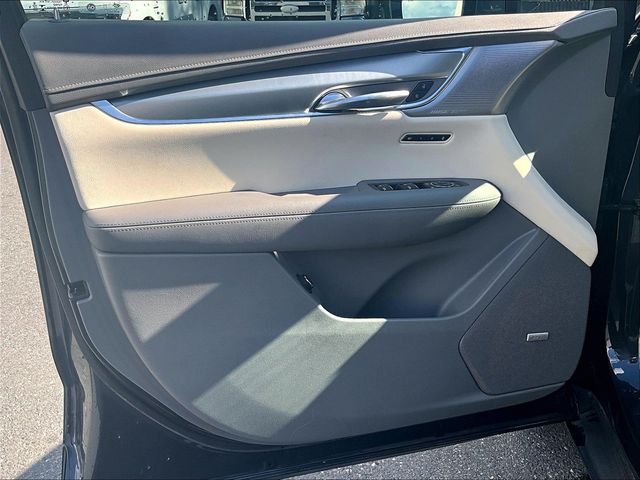 Used 2021 Green Cadillac Premium Luxury image 19