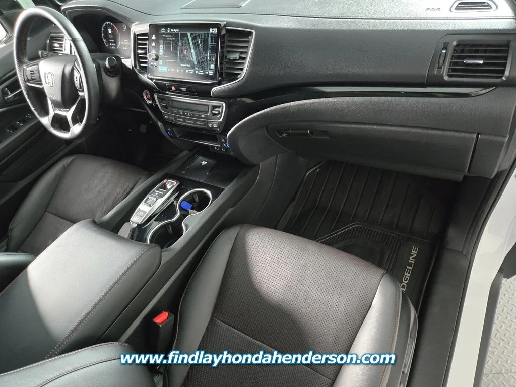 Certified Used 2024 Platinum White Pearl Honda Black Edition image 22