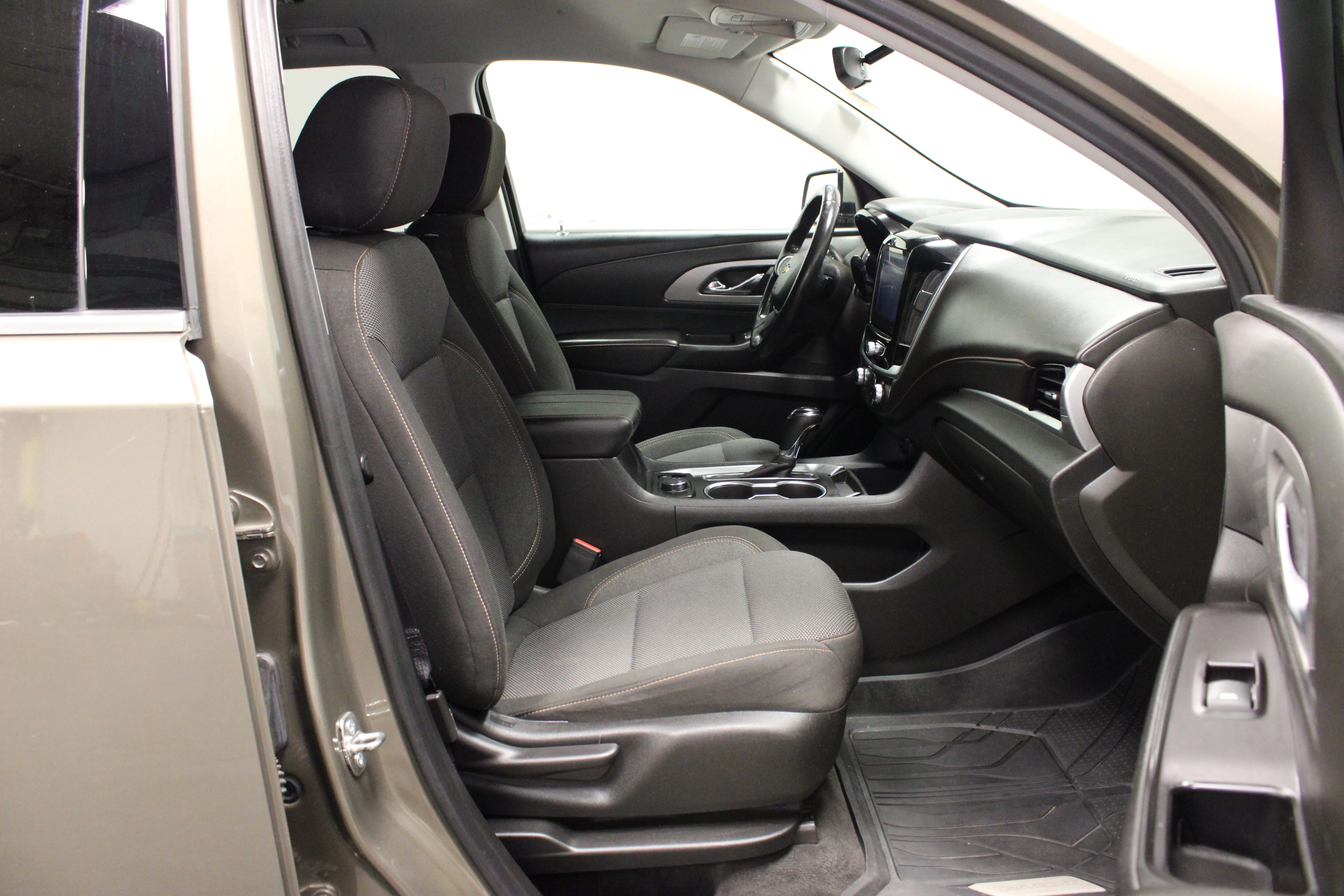 Used 2020 Stone Gray Metallic Chevrolet LT image 14