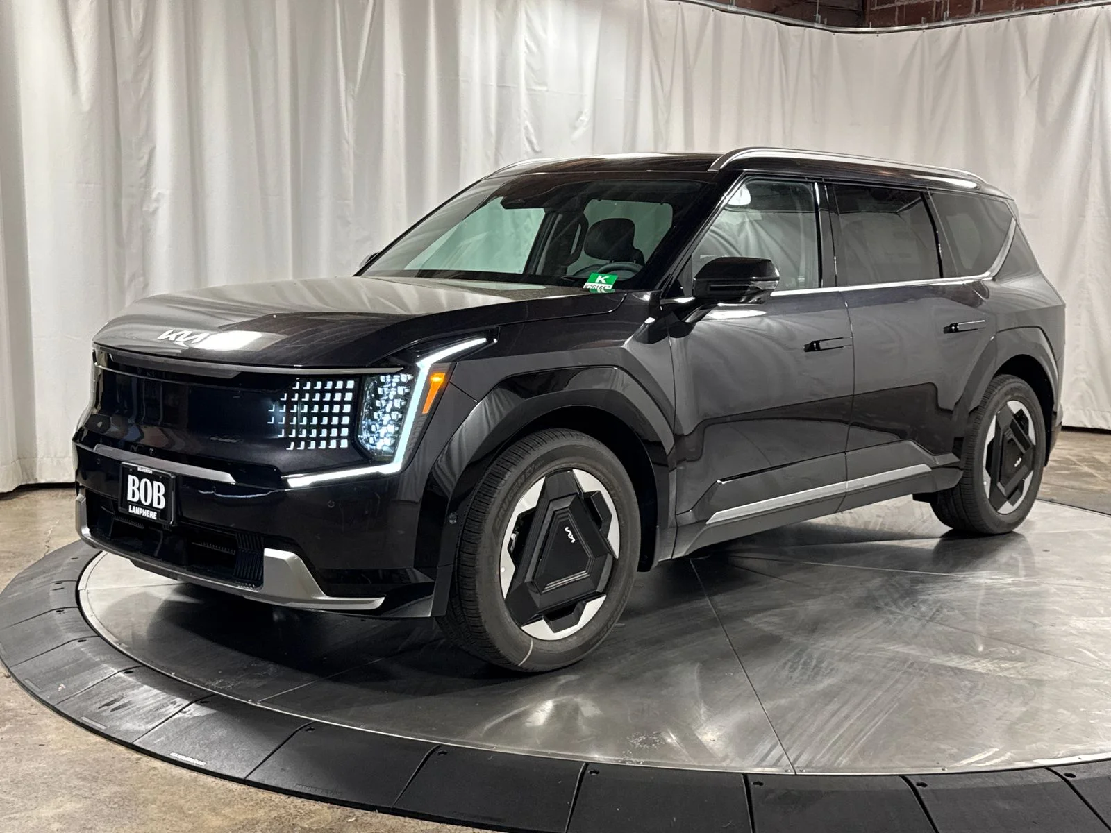 2026 Kia EV9 Land AWD's photo