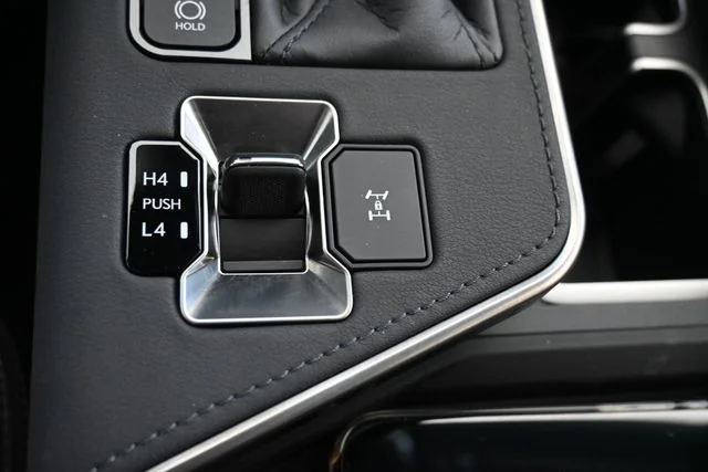 Certified Used 2026 INCOGNITO Lexus 550 Luxury+ image 39