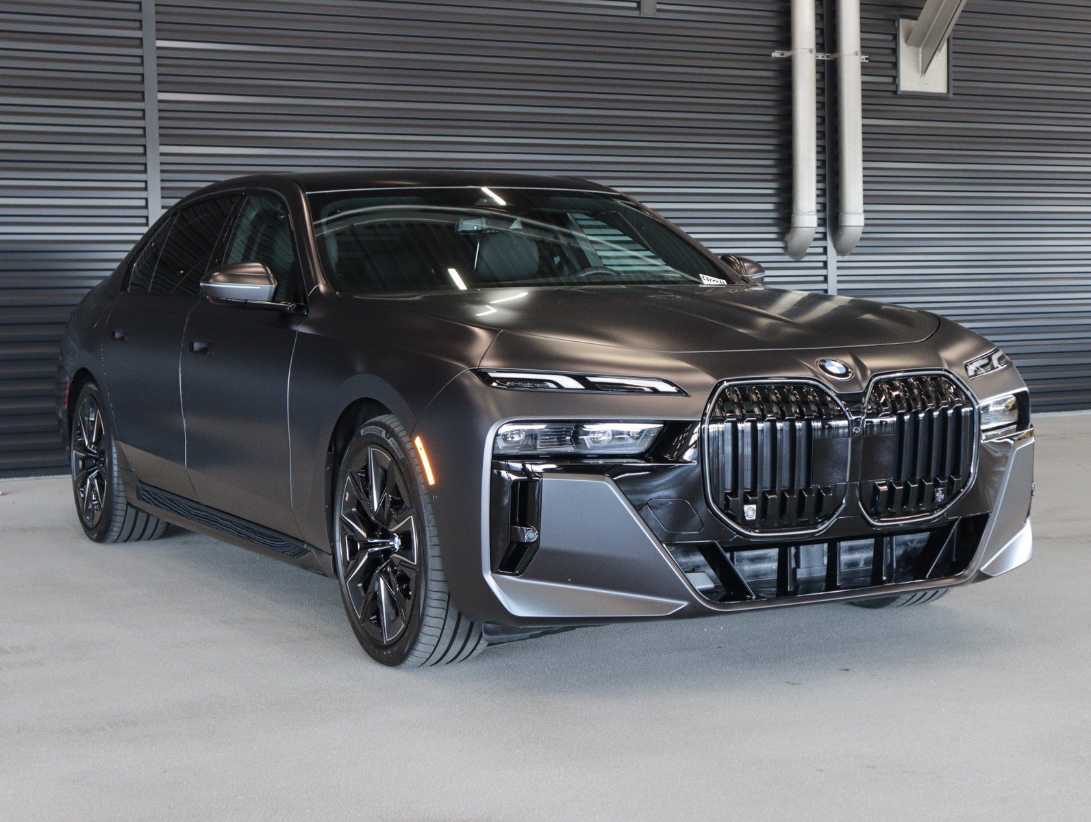 Used 2025 Frozen Deep Grey BMW 740i image 9