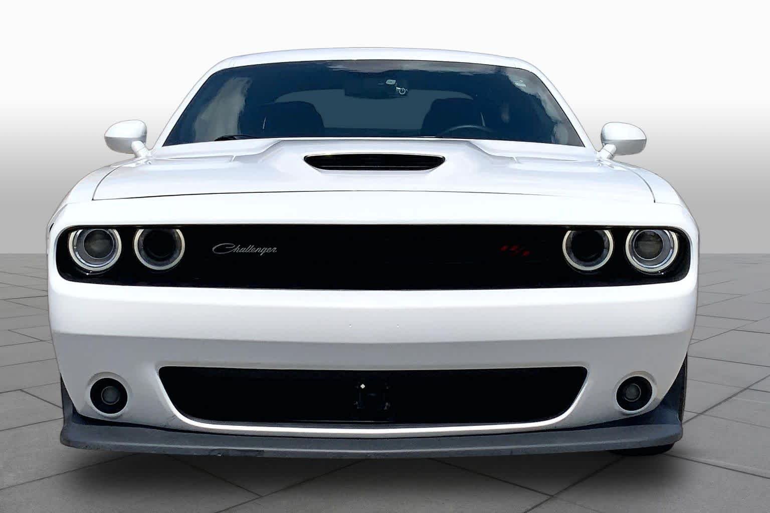 Used 2023 White Knuckle Clearcoat Dodge R/T Scat Pack image 4