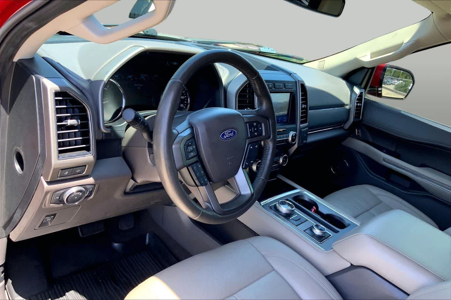 Used 2020 Rapid Red Metallic Tinted Clearcoat Ford XLT image 17