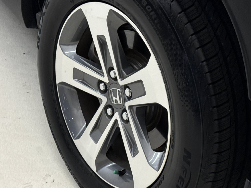 2025 Honda Pilot EX-L - Photo 45