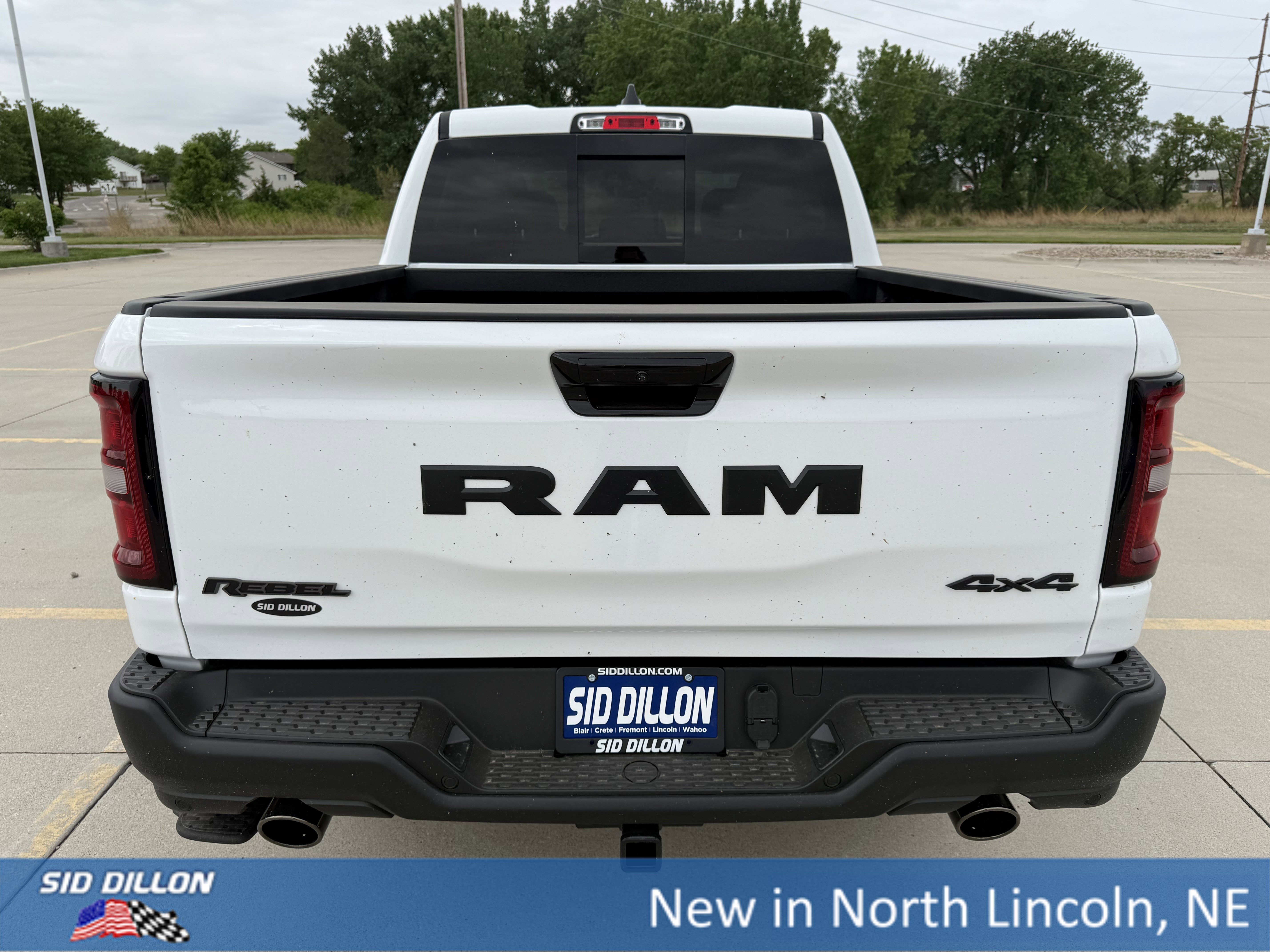 New 2026 Bright White Clear-Coat Exterior Paint RAM Rebel image 4