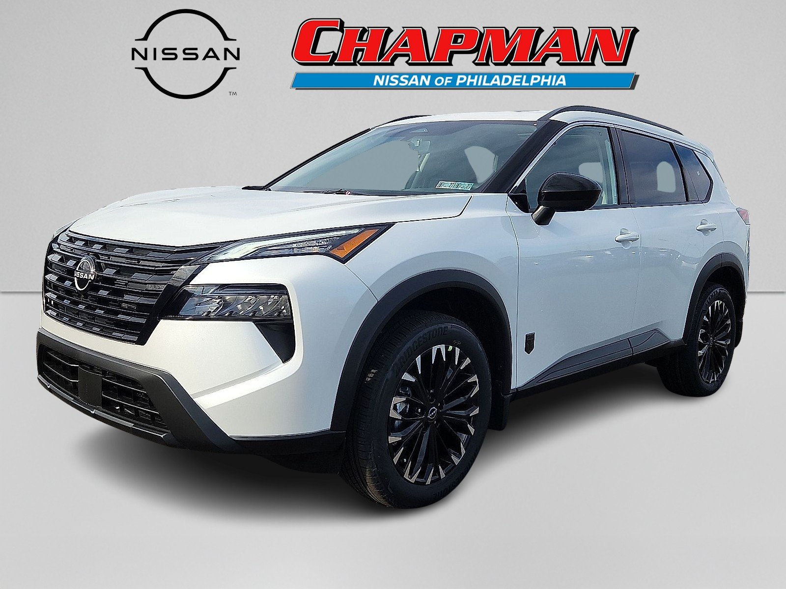 New 2026 Everest White Pearl TriCoat Nissan Dark Armor™ image 2