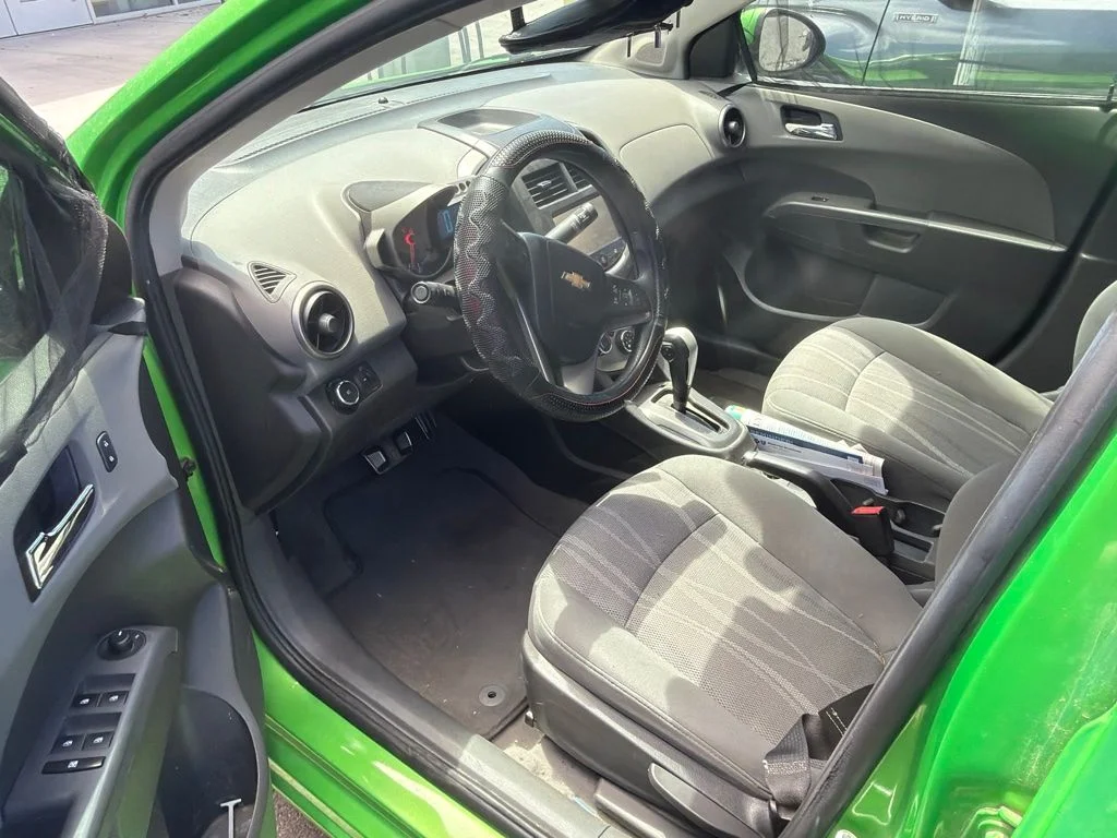 Used 2014 Green Chevrolet LT image 10