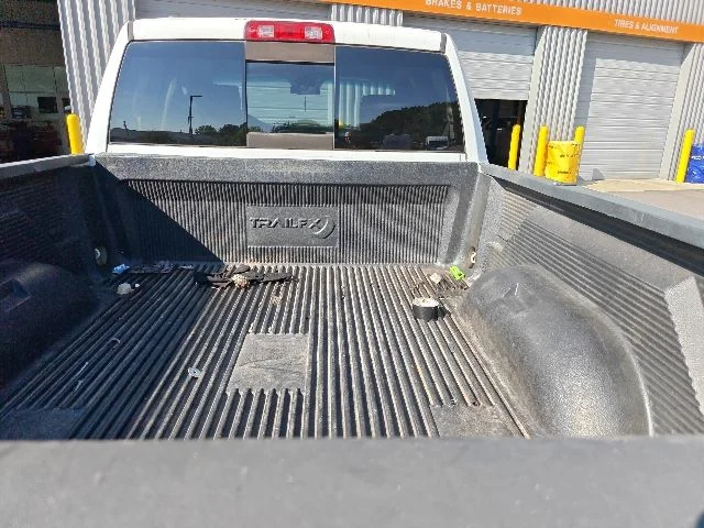 Used 2018 White Ram SLT image 4