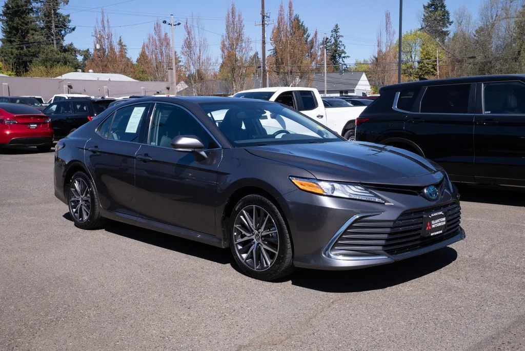 Used 2023 Gray Toyota XLE image 1
