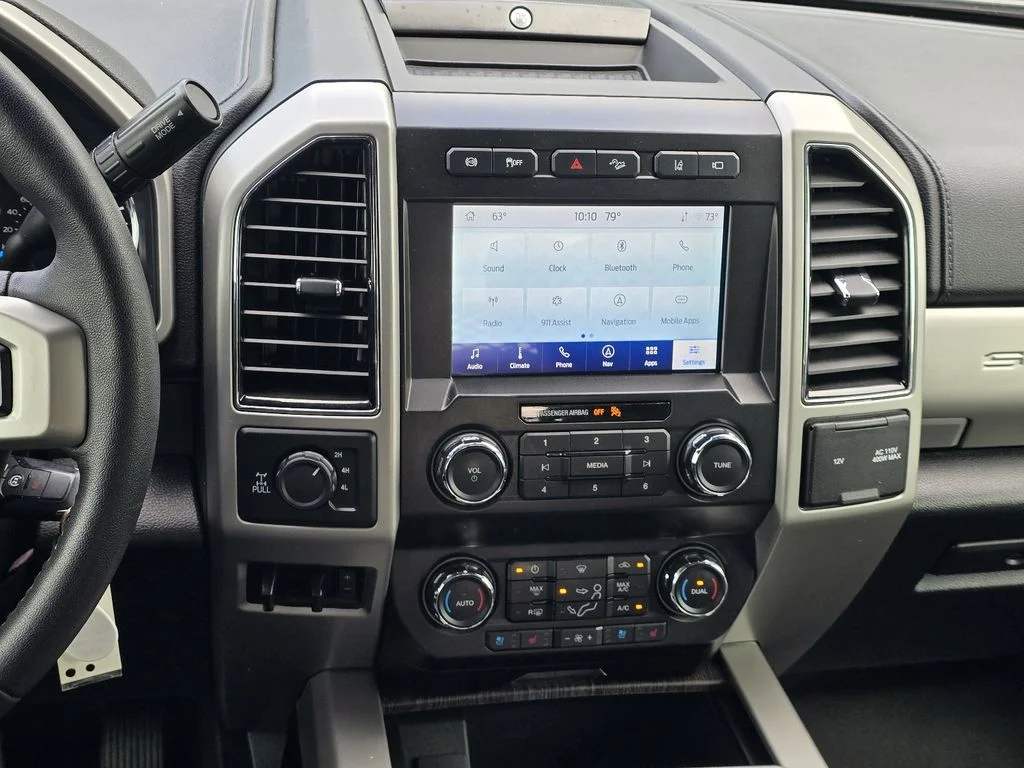 Used 2020 Blue Jeans Metallic Ford LARIAT image 19