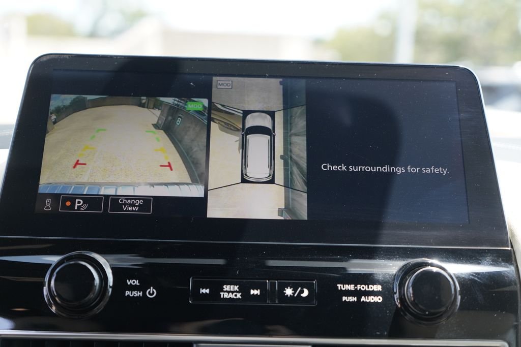 Used 2024 Black INFINITI Sensory image 15