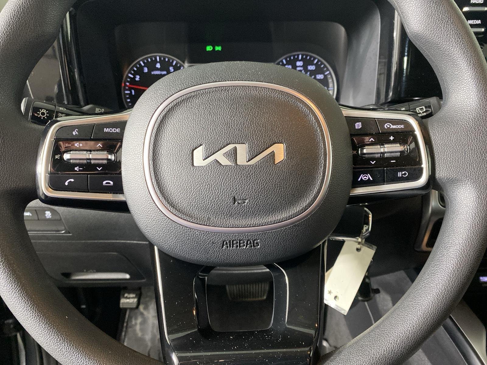 Used 2023 Gravity Gray Kia LX image 17