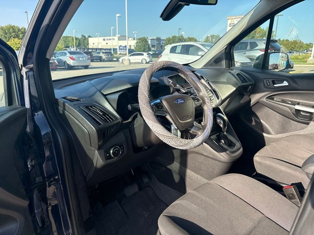 Used 2017 Dark Blue Ford XLT image 10