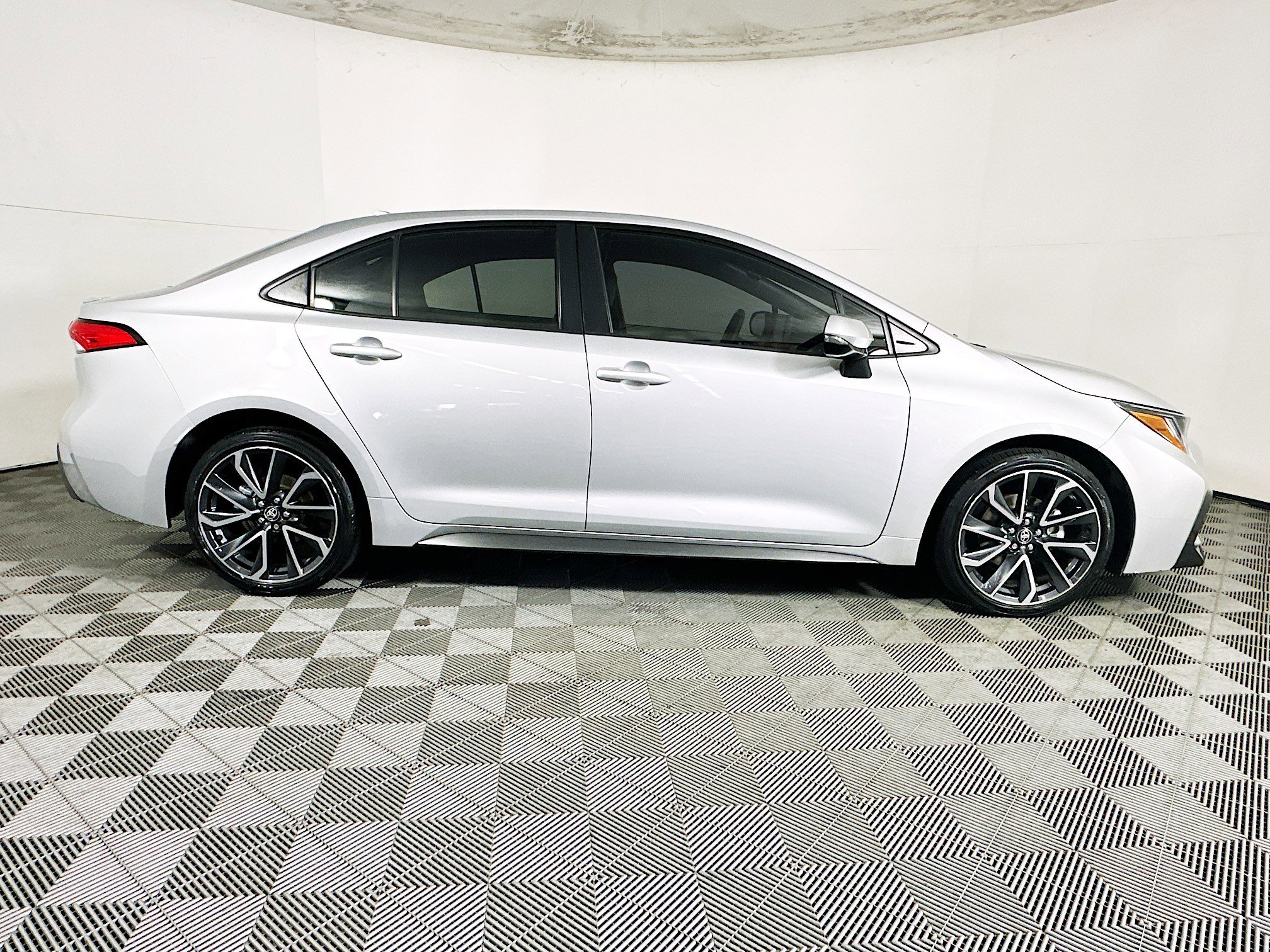 2022 Toyota Corolla thumbnail 4