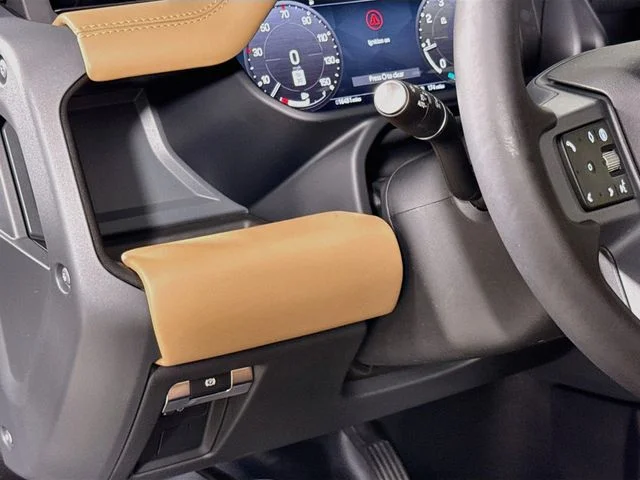 Certified Used 2025 Gray Land Rover X-Dynamic SE image 10