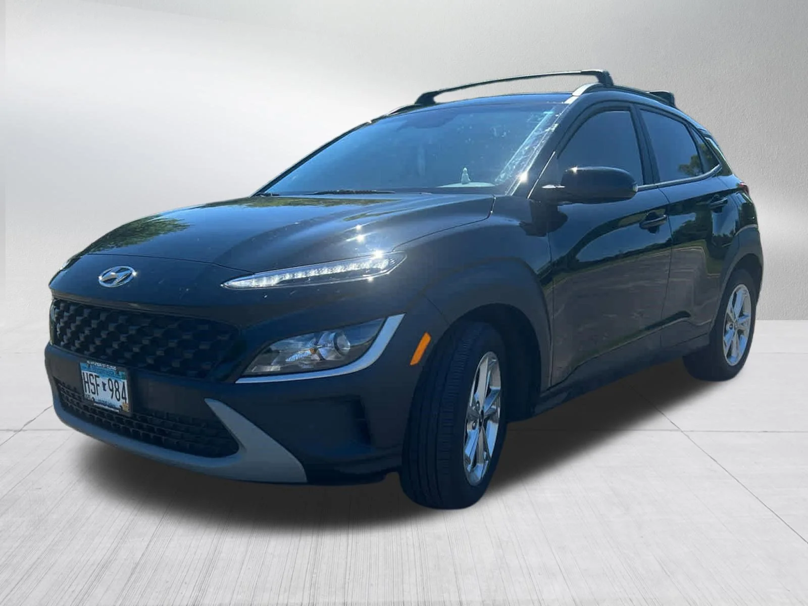 Used 2022 Ultra Black Hyundai SEL image 3