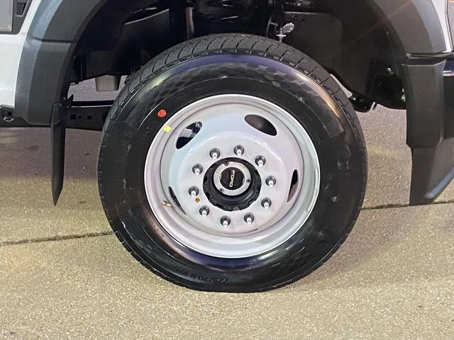2026 Ford F-450 Super Duty Chassis Cab XL - Photo 7