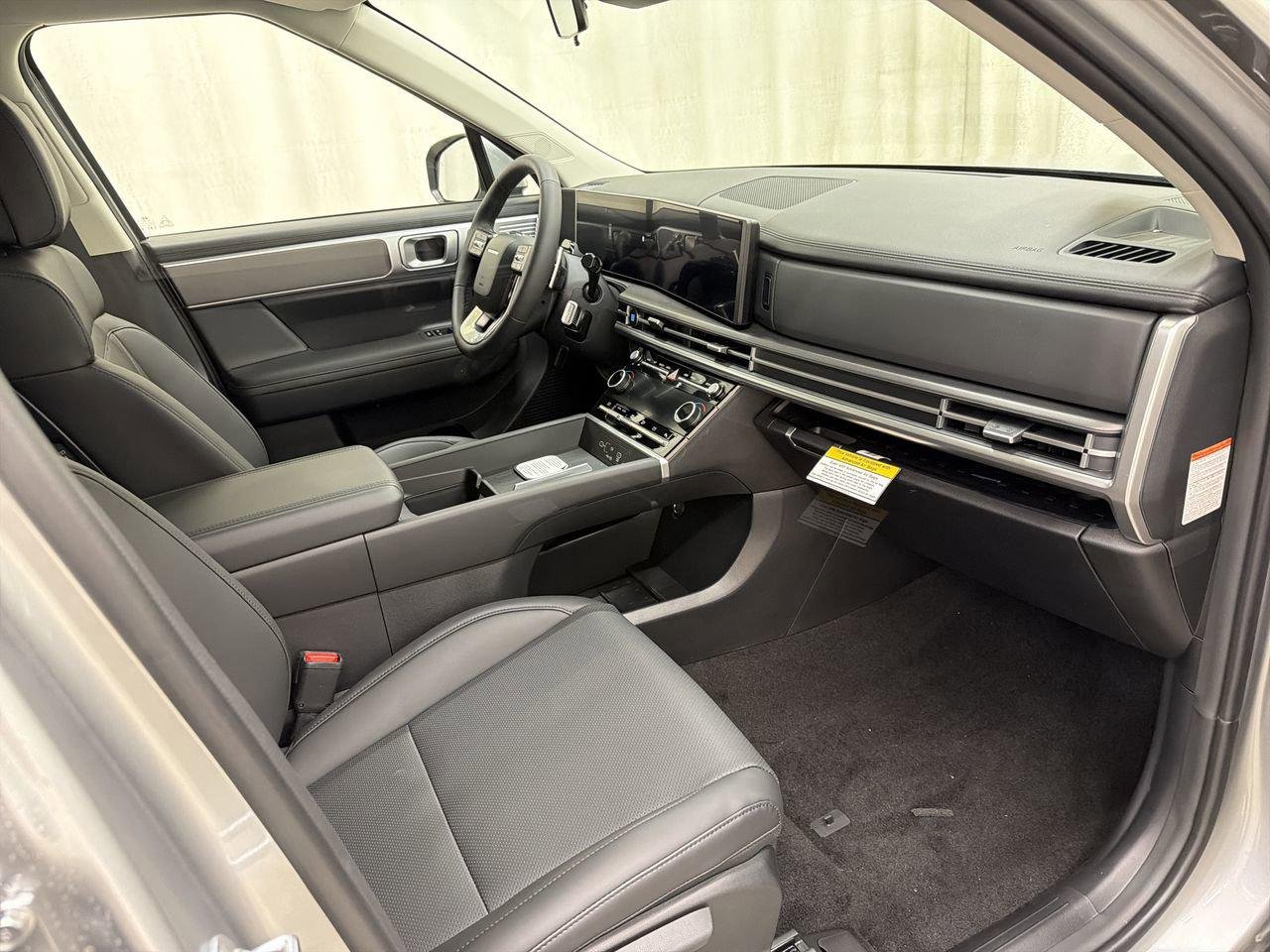 New 2026 Shimmering Silver Hyundai SEL image 14