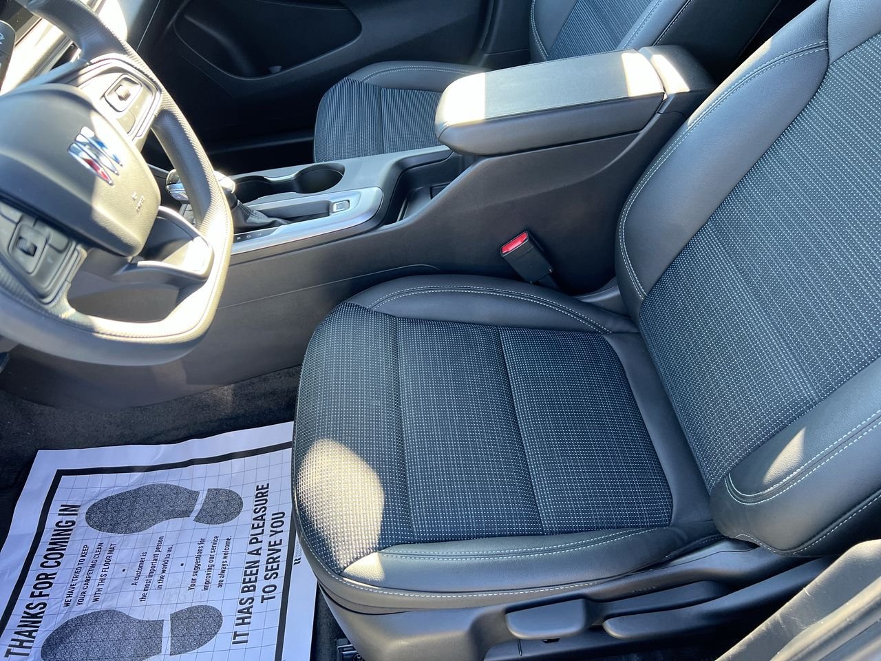 Used 2025 Summit White Buick Preferred image 14
