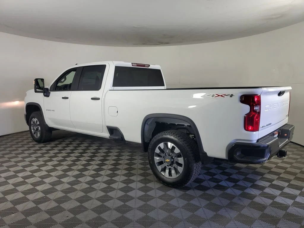 New 2026 Summit White Chevrolet Custom image 6