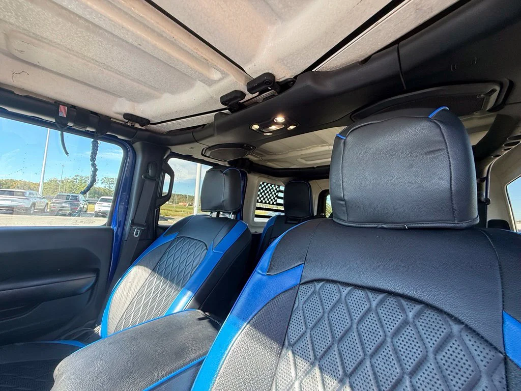 Used 2019 Blue Jeep Unlimited Sport S image 19