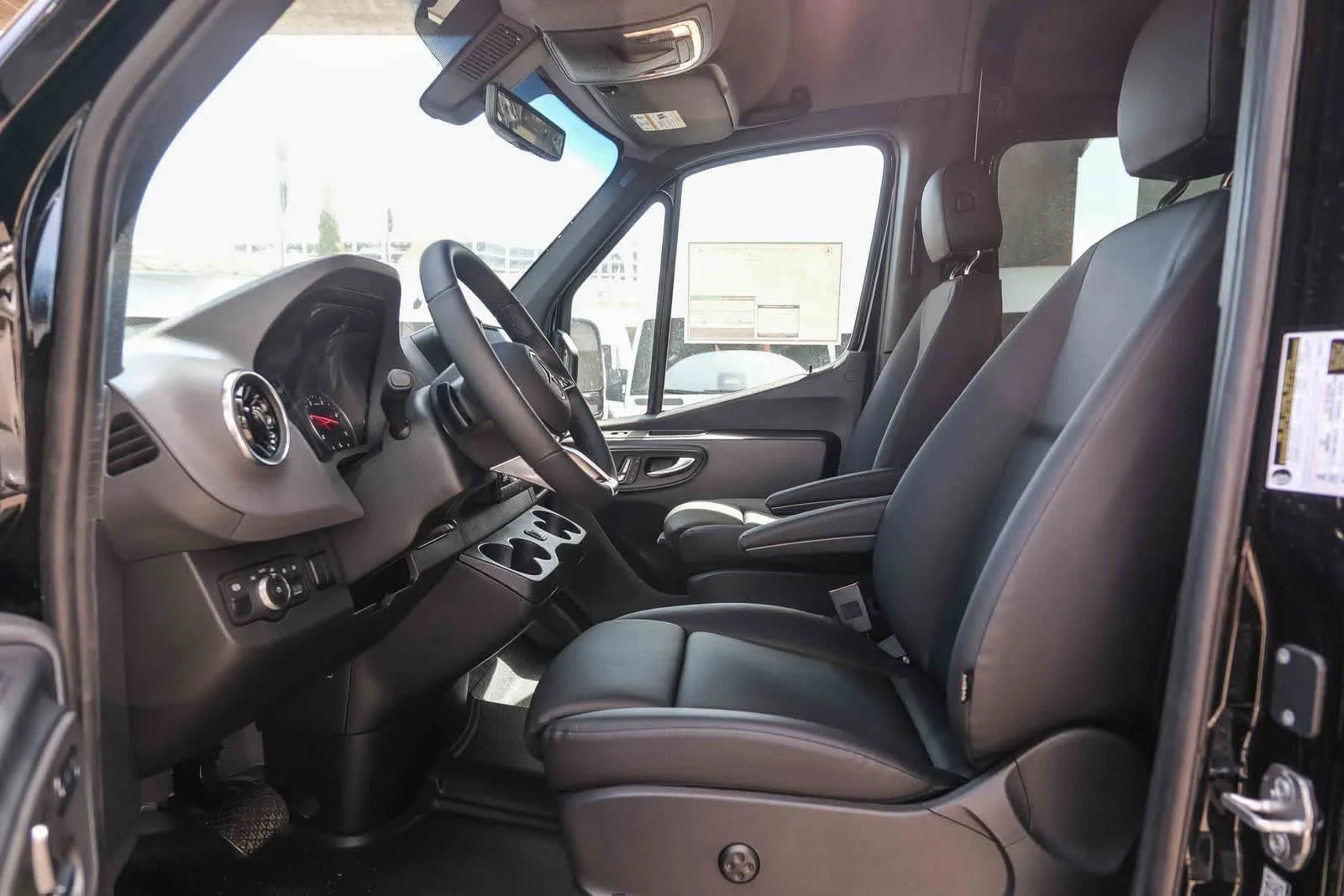 New 2026 Jet Black Mercedes-Benz Passenger 144WB High Roof AWD 2.0L I4 Diesel Turbo image 24