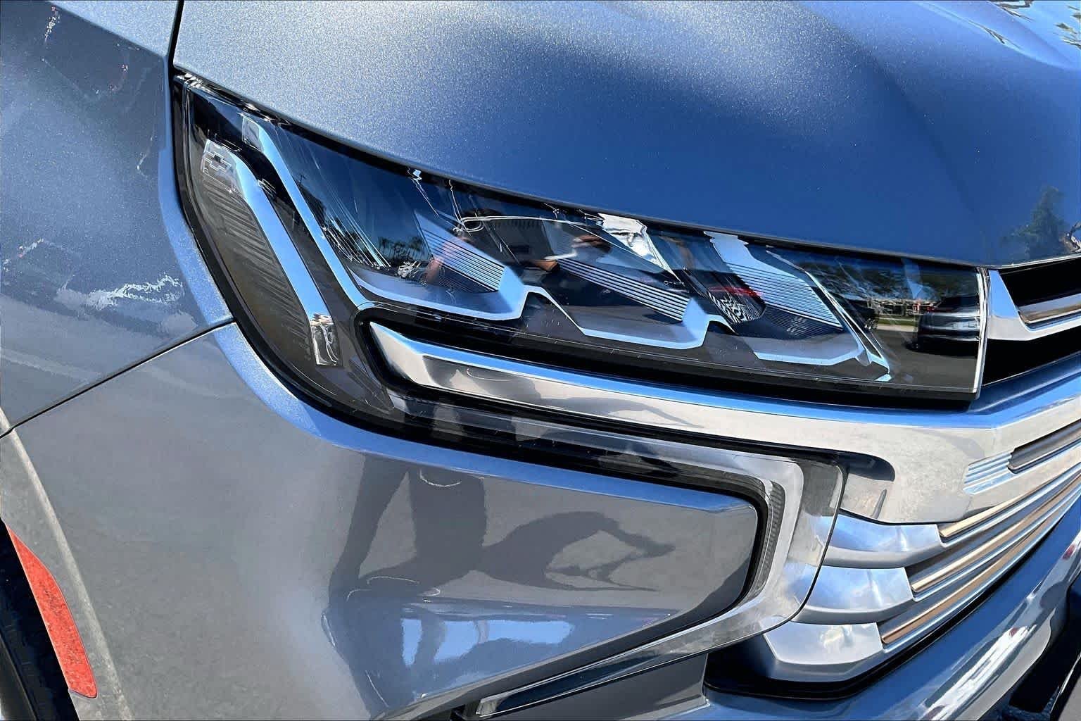 Used 2021 Satin Steel Metallic Chevrolet High Country image 25