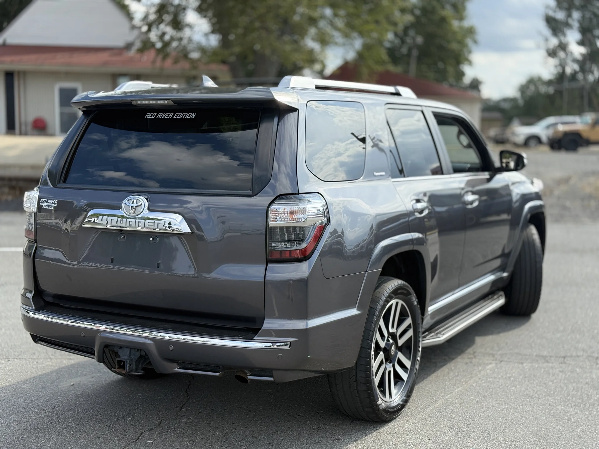 Used 2018 Magnetic Gray Metallic Toyota Limited image 9