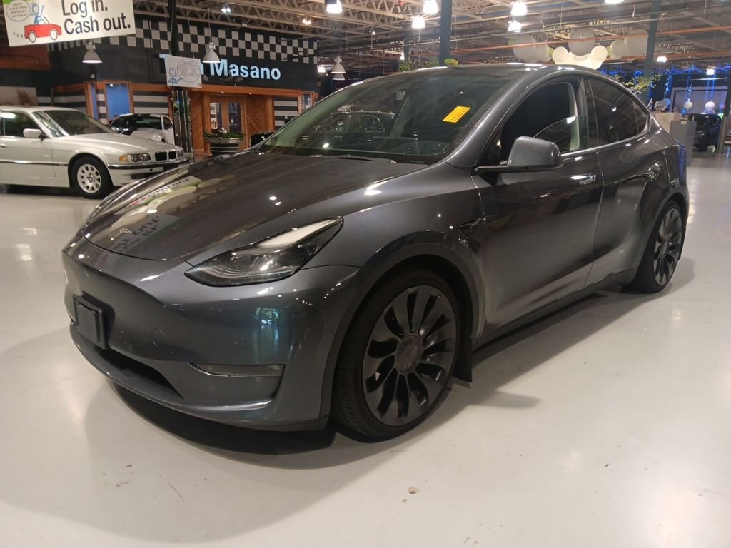 2022 Tesla Model Y Performance Dual Motor All-Wheel Drive's photo