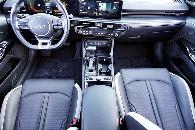Used 2025 Gray Kia GT-Line image 18