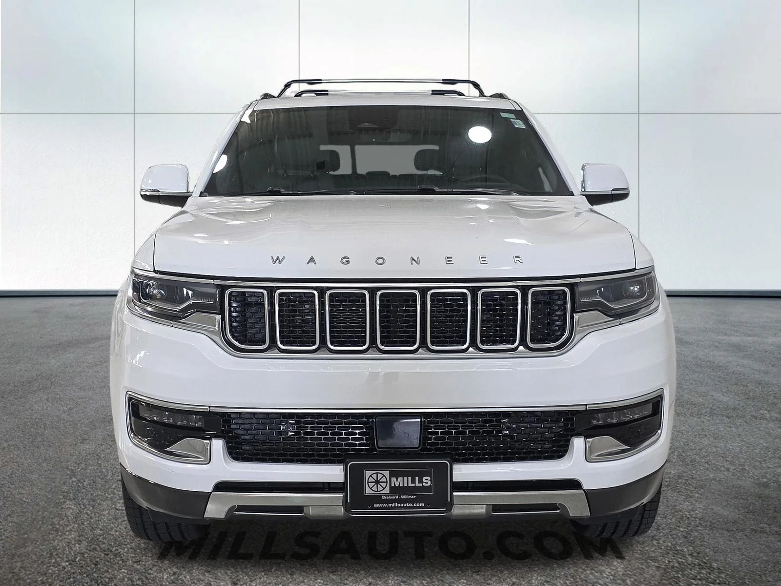 Used 2022 White Jeep Series III image 12