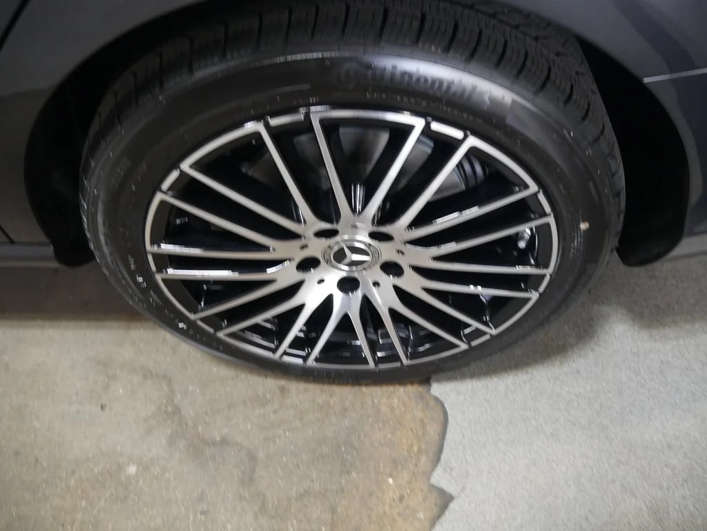 New 2026 Graphite Grey Metallic Mercedes-Benz C 300 image 13