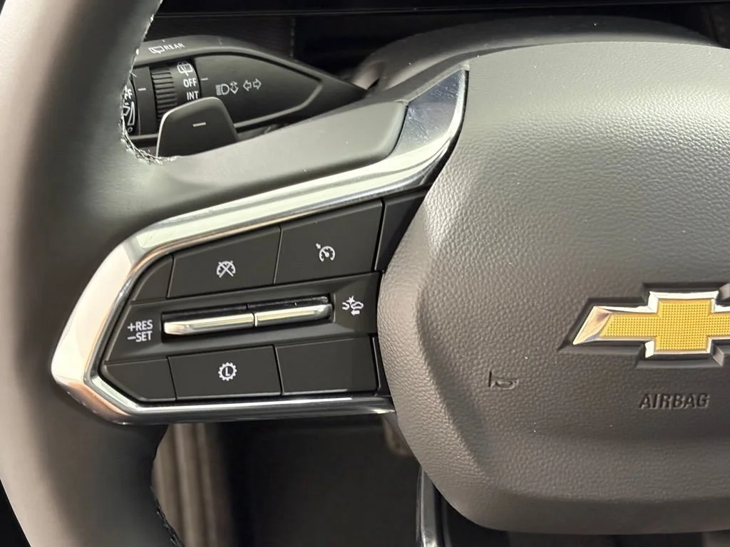 2027 Chevrolet Equinox LT - Photo 33