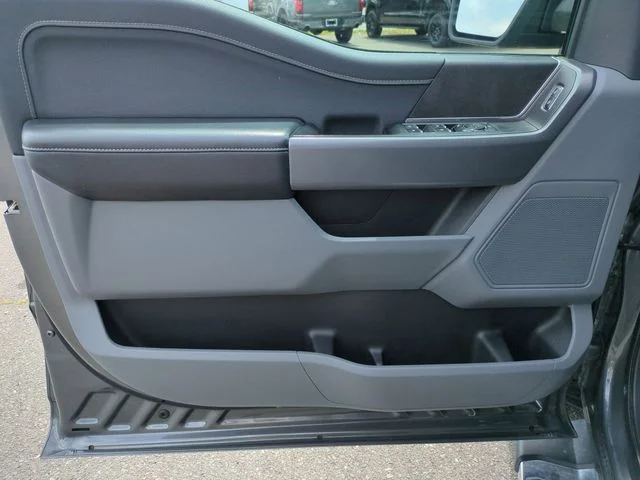 Used 2025 Gray Ford XLT image 12