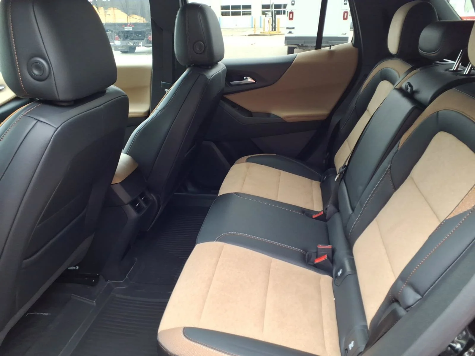 New 2026 Mosaic Black Metallic Chevrolet ACTIV image 15