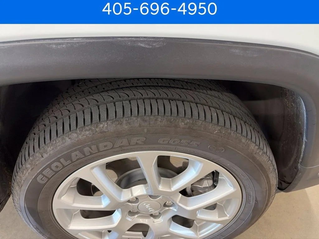 Pre-Owned 2024 Jeep Compass Latitude Lux