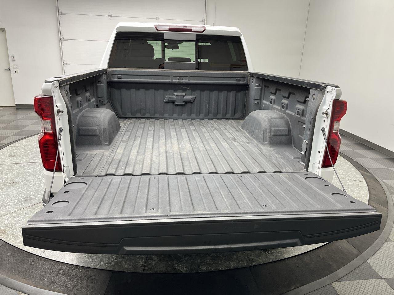 2022 Chevrolet Silverado 1500 LT - Photo 28