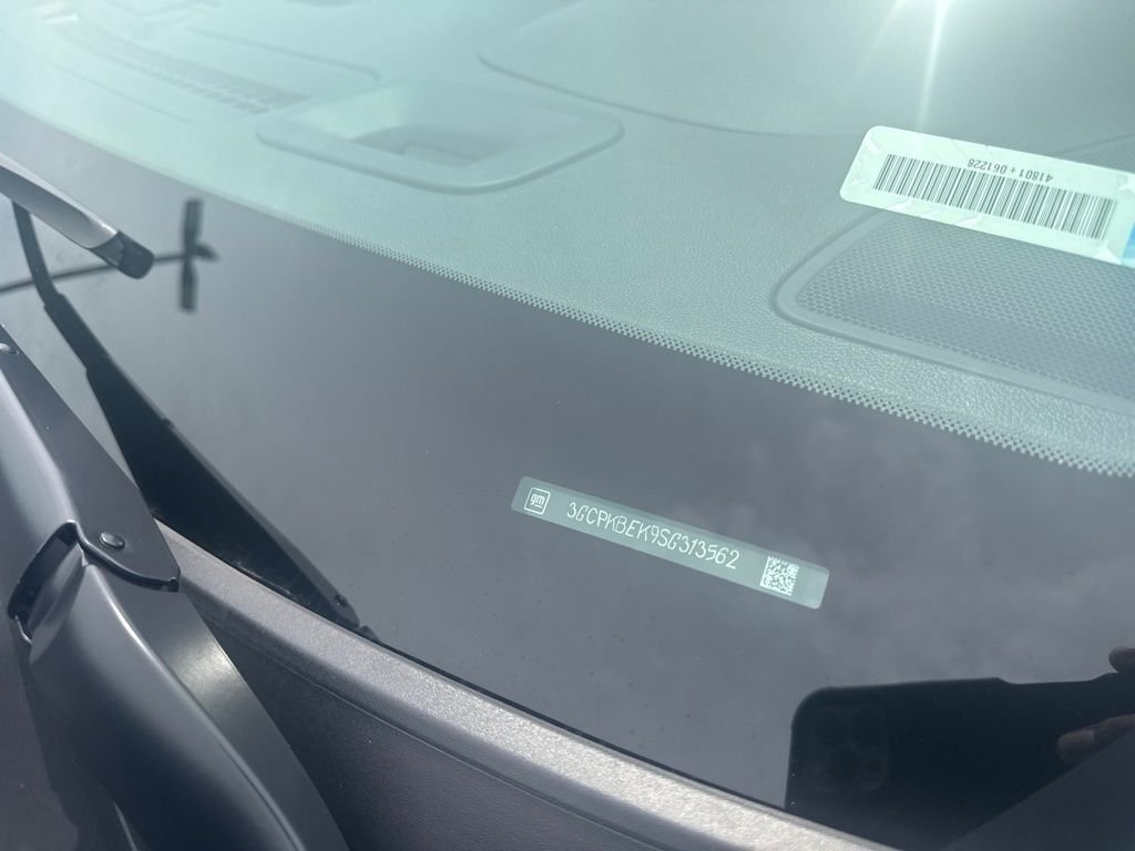 Used 2025 Black Chevrolet Custom image 12