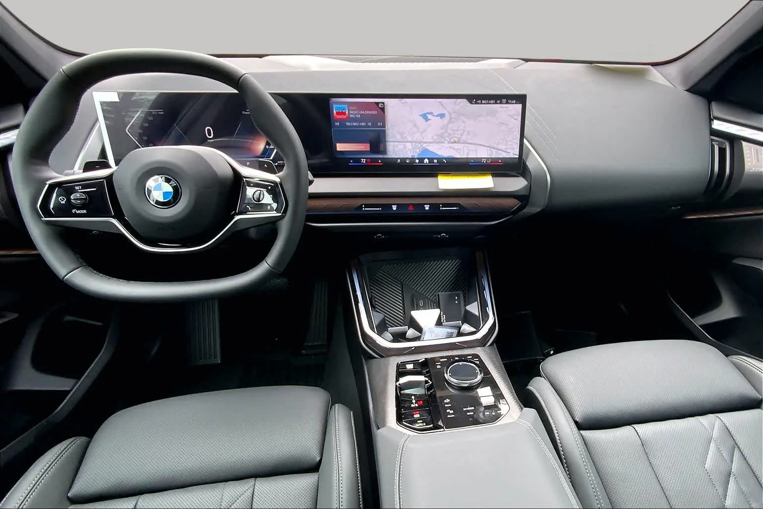 New 2026 Arctic Race Blue metallic BMW 30 xDrive image 5