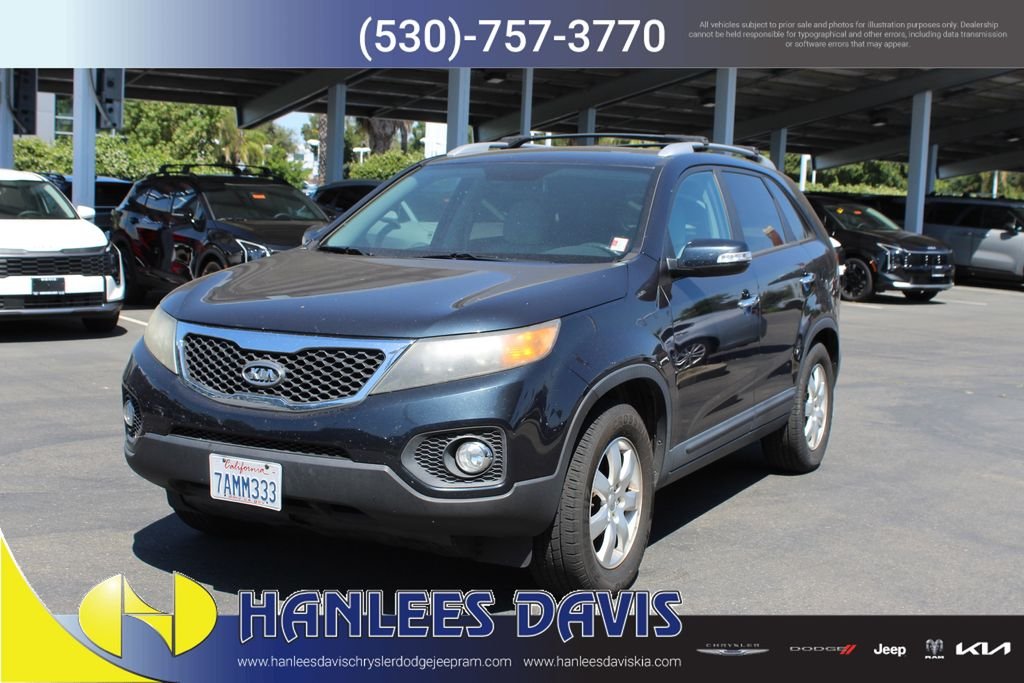 Used 2012 Black Kia LX image 3