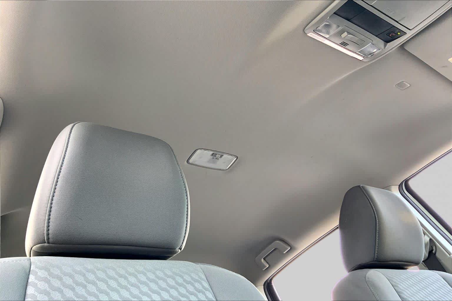 Used 2023 Ice Cap Toyota SR5 image 14